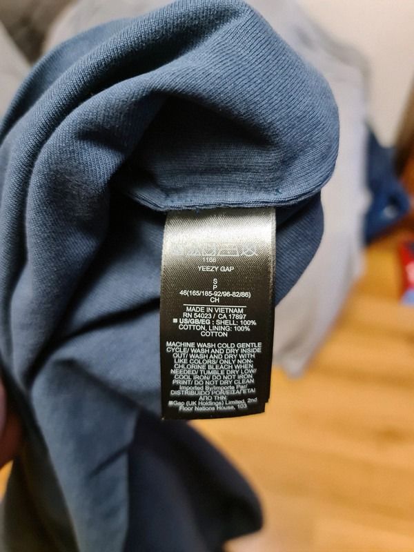 Yeezy x Gap Enginered By Balenciaga No Seam Dove Tee 5